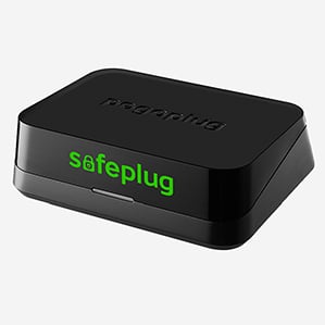 safe plug box connects to Internet router